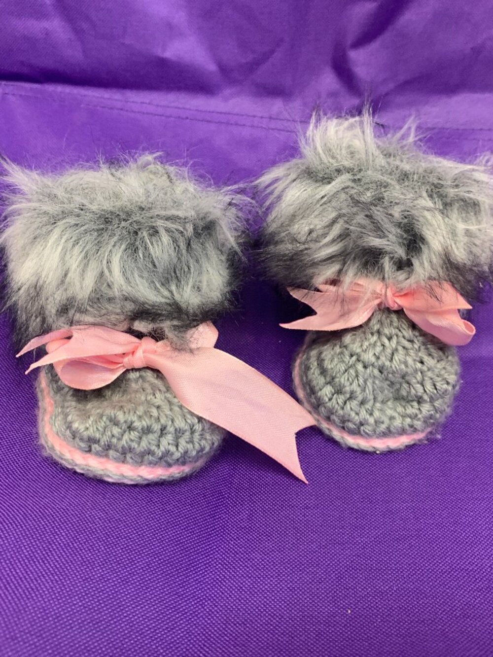 SHOES - Handmade crochet Baby girl Gray & pink faux fur booties Newborn